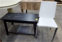 SMALL COFFEE TABLE, 2 SIDE CHAIRS