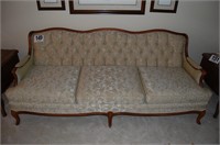 Upholstered Couch (Matches 117) 29.5x78x30"