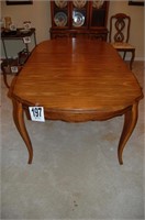 Dining Room Table with 1 Leaf 29x72x39.5"