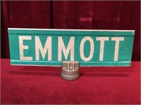 Emmot Street Sign - 20" Wide