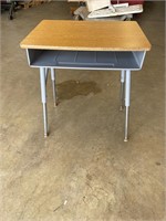 10 Small School Desk