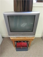 Toshiba TV w/Built-In VHS & DVD Player w/Box of