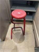 1X RED STOOL