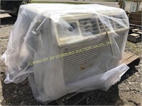 220 VOLT LARGE WINDOW AIR CONDITIONING