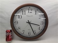 Wall Clock, Works *Trim is bent on top