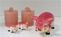 Pig figurines