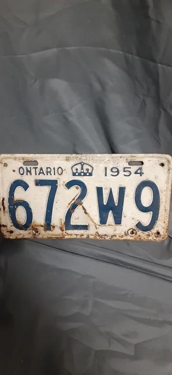 Large License Plate Auction