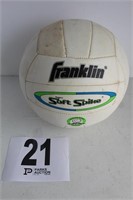 Franklin Soft Spike Volleyball (U231)