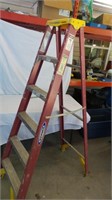 Werner 6' Fiberglass Step Ladder 225 lb