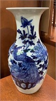 Large blue and white oriental vase - peacock and