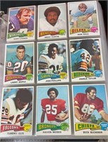 Sports cards - binder with over 600-1975 Topps