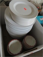 Quantity of plastic reusable plates