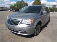 2014 CHRYSLER TOWN & COUNTRY 238478 KMS