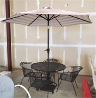 WROUGHT IRON OUTDOOR TABLE/4 CHAIRS w/ UMBRELLA &