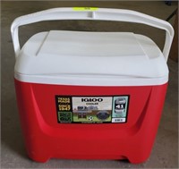 IGLOO 28 QUART COOLER