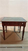 ANTIQUE PINE TABLE WITH TURNED LEGS