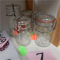 CLIP-TOP ATLAS CANNING JARS, 1 QUART SIZE & 4