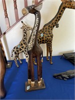 E - Decorative Giraffe Figurine