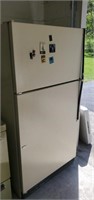 Kenmore refrigerator currently in working