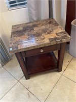 BY - Accent Table