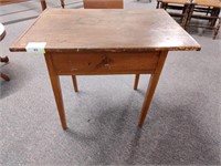 Early 1800s 1 drawer table