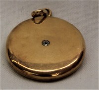 14K GOLD LOCKET WITH DIAMOND CHIP-6.1G