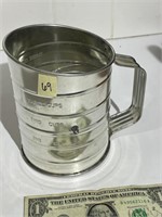 3 Cups Sifter