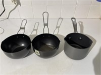 3 Small Sauce Pans