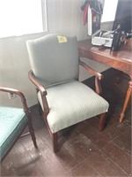 Single Martha Washington Chair
