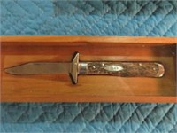 ROBERT KLAAS BICENTEN. STAG HANDLE DISPLAY KNIFE