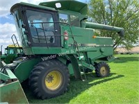 John Deere 7720 turbo diesel hydro combine