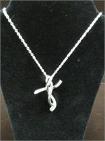 LADIES STP 925 17" TWISTED CROSS NECKLACE