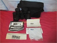 Nikon Naturalist II 7X35 Binoculars w/ Accs