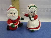 Lefton Mr. & Mrs Claus Salt & Pepper