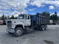 1984 Ford 8000 L- Series Silage Truck