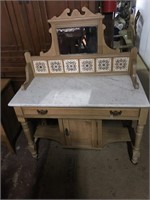 Antique Maple Marble Top Wash Stand