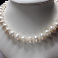 $2500 14K  W.F.Pearl Necklace