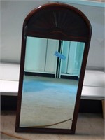 Oval top mirror