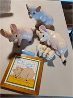 Pig figurines and hot plate - lot of 5