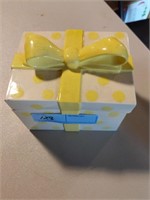 Gift box jewelry box