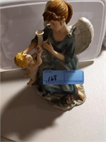 Angelic figurine