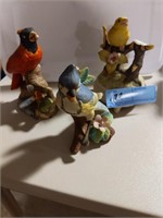 Bird figurines, yellow bird figurine missing 1