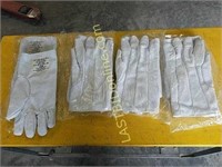 4 new pairs of Fire Resistant Gloves