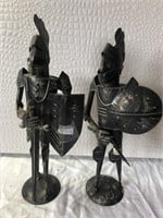 2 Knight Statues