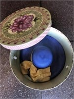 Decorative Hatbox w/Betmar Hat