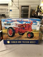 FRANKLIN MINT FARMALL F20 FARM TRACTOR, 1:12