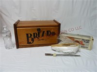 Vintage Wooden Bread Box & Electric Knife