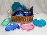 Basket of Plastic Fish / Lobster Plates & Bowls