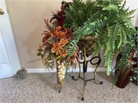 Plastic & Glass vase and planter stand with floral