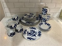 A Collection of Fitz&Floyd Floral Indigo Porcelain
